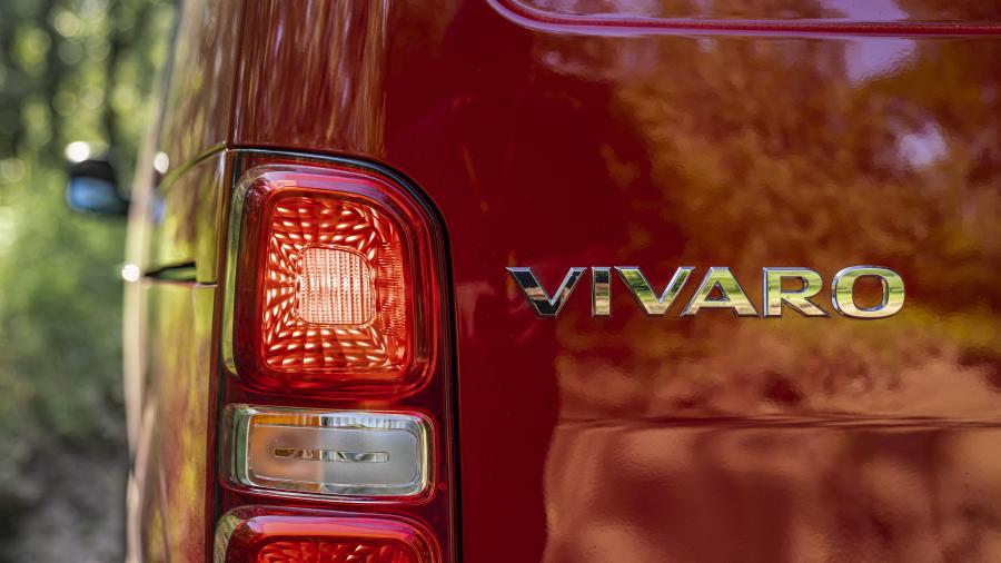 Логотип Opel Vivaro Van 4x4 2019 года  (фото 15 из 22)